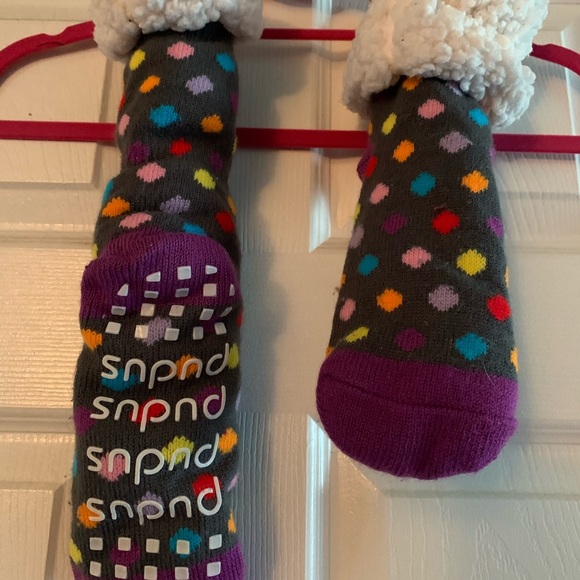 Bundle 2 for $20 Pudus Slipper Socks - Picture 1 of 1